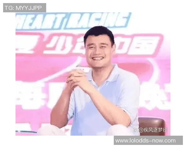 姚明发福版引发热议网友纷纷调侃其身材变化与运动员生涯的关系