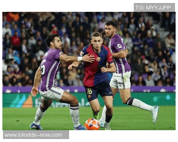 西甲激战巴萨大胜拜仁红牌争议引发全场热议与反思