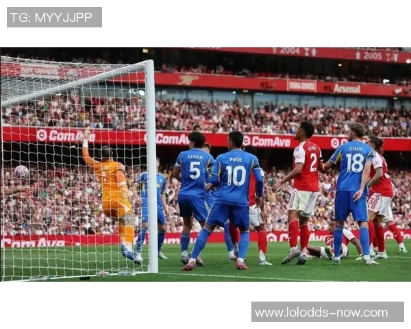 意甲激战阿森纳小胜切尔西红牌争议引发全场热议与转会传闻 意甲激战阿森纳小胜切尔西红牌争议引发全场热议与转会传闻