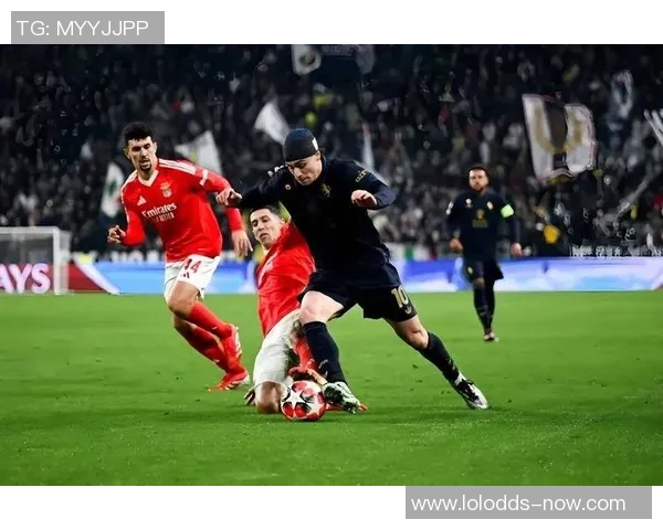 世界杯激战利物浦大胜阿森纳争议判罚引发全场热议 世界杯激战利物浦大胜阿森纳争议判罚引发全场热议