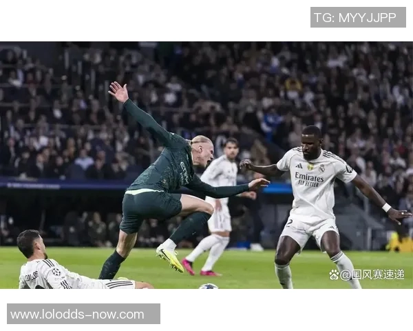 西甲精彩对决那不勒斯逆袭皇马5-1战术解析引发全场狂欢 西甲精彩对决那不勒斯逆袭皇马5-1战术解析引发全场狂欢