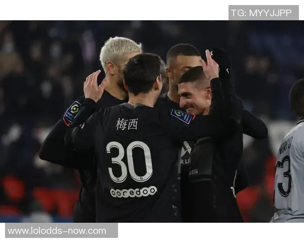 尤文图斯狂胜巴黎圣日耳曼五球大捷帽子戏法点燃全场激情